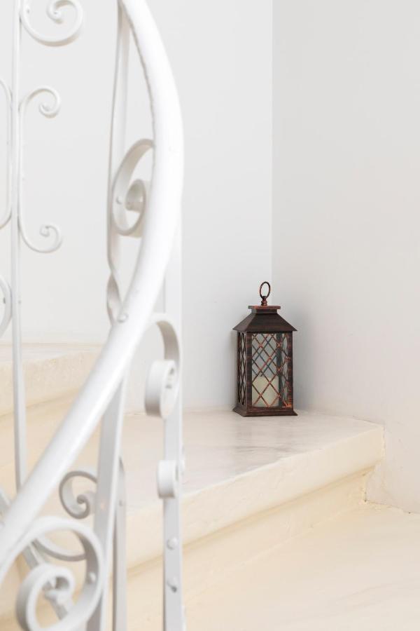 Chic, Stylish Traditional Townhouse With Terrace - خليج سانت بول المظهر الخارجي الصورة